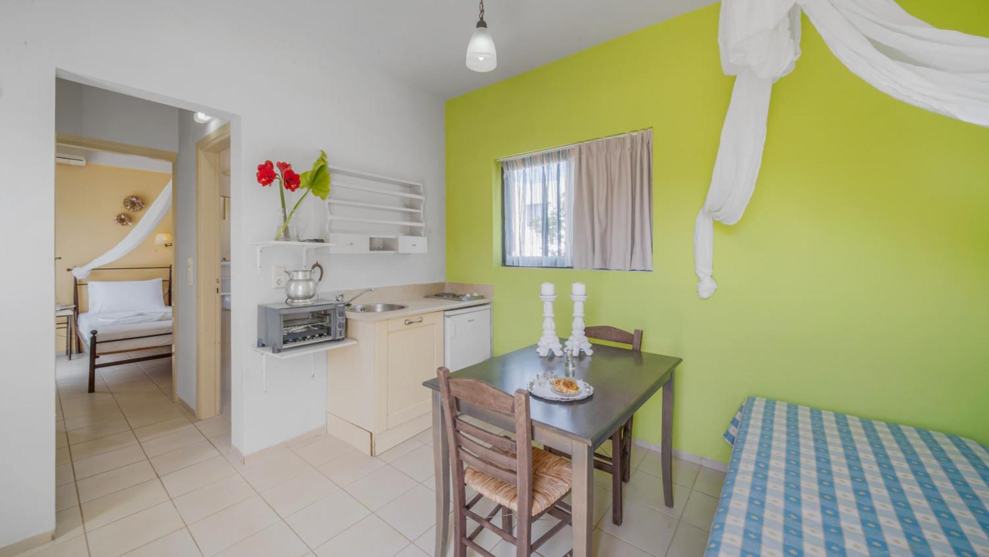 Golden Bay Hotel Apartments Malia Rum bild